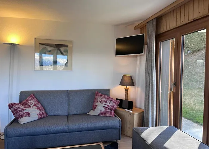 In With Private Balcony *